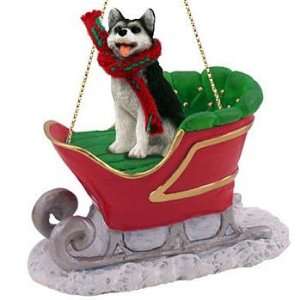  Brown Eyed Husky in a Sleigh Ornament: Home & Kitchen