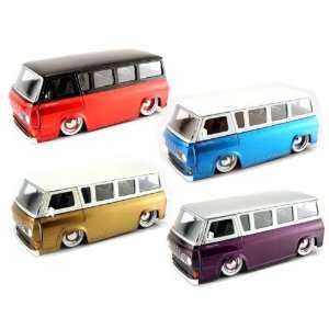  1965 Ford Econoline Bus 1/24 Mass Set of 4: Toys & Games