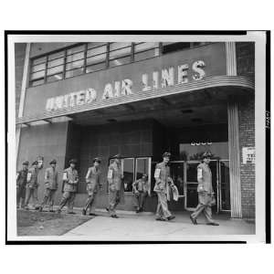  1951 Striking pilots,United Air Lines,Chicago Midway: Home 