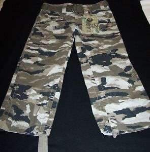 New NWT Nori Size 10 Camouflage Capri Cargo Pants  