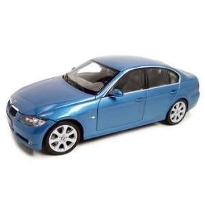  BMW 330i 3 Series Blue Diecast Model 1:18 Welly 
