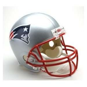  New England Patriots Riddell Deluxe Replica Helmet: Sports 
