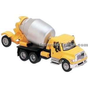   7000 4 Axle Cement Mixer Truck   Yellow/Silver: Toys & Games
