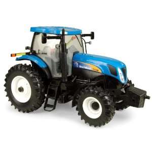  Bent & Dent 1/16 New Holland T7030 Prestige Collection 