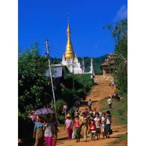 Villagers Going to Town Market, Pindaya, Shan State, Myanmar (Burma 