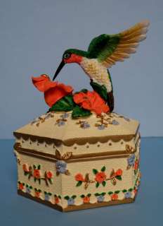 HOLSTED HOUSE WINGS OF LOVE COLLECTION MUSIC BOX RUBY THROATED 