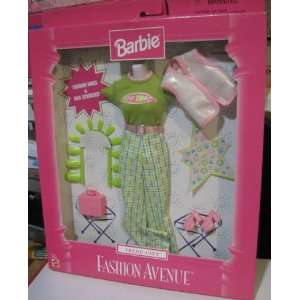  Barbie Trend City Fashion Avenue: Toys & Games