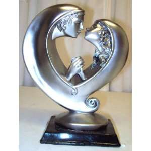   Hearts Desire Silvered Lovers Kiss Statue Newlyweds: Home & Kitchen
