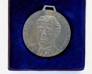 BULGARIAN LEVSKI SPARTAK SPORTS CLUB COMMUNIST MEDAL *  