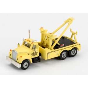    N RTR Mack B Tow Truck, Stubbs Towing ATH12149: Toys & Games