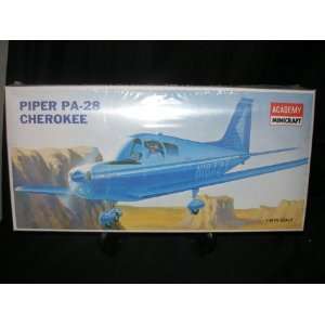  1/48 Scale Piper Pa 28 Cherokee Toys & Games