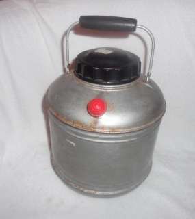 VINTAGE METAL THERMAL COOLER 1 GALLON JUG W/HANDLE  