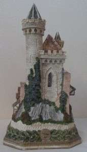 David Winter Cottages Guardian Castle Premier Box COA Free Shipping in 