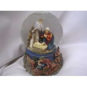  Christmas Waterglobe Music Box ; O Holy Night Nativity 6 