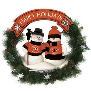 20 NFL Cincinnati Bengals Snowman Couple Christmas Berries & Pine 