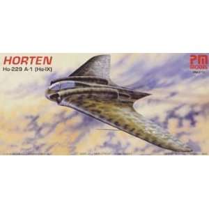  PM Models   1/72 Horten HO 229A 1 (Plastic Model Airplane 