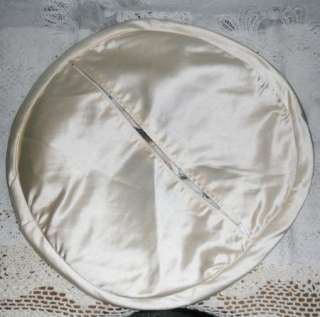 VINTAGE SATIN EMBROIDERED ZIPPERED ROUND PILLOW CASE  