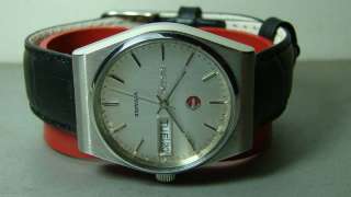 VINTAGE RADO VOYAGER AUTOMATIC DAY DATE SWISS MENS WRIST WATCH OLD 