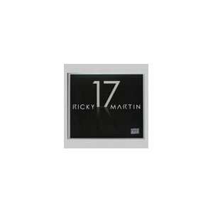  17 DELUXE (CD + DVD): RICKY MARTIN: Music
