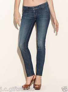 NWT $108 GUESS Sierra Power Skinny Jeans   Beach Wash Avail Size 24 