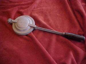 Vintage Toas Tite Campfire Toasted Sandwich Pie Maker Press Hand Held 