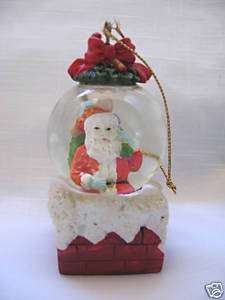 CHRISTMAS SANTA CLAUSE WITH SNOW GLASS & LIQUID GLOBE  