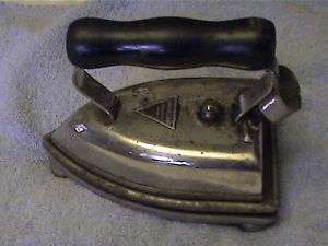 OLD 1916,VTG.AMERICAN BEAUTY IRON & STAND,No.6 1/2 B  