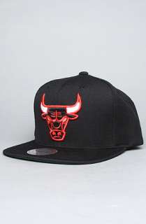 Mitchell & Ness The Chicago Bulls HWC Logo Snapback Hat in Black 