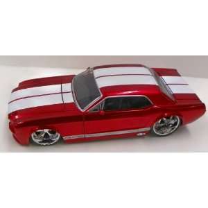 Jada Toys 1/24 Scale Diecast Big Time Muscle 1965 Ford Mustang Gt in 