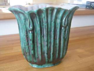 Stangl terra rose Drape vase urn art deco green 3568  