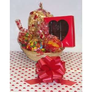 Scotts Cakes Small Be Mine Valentine Basket Handle Heart Wrapping 