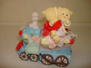 COUNTRY CUBS LOVE TEDDY BEAR COUPLE TRAIN RED ROSES NEW  