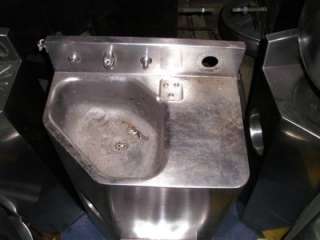 Toilet & Wash Basin Stainless Steel Prison Used  